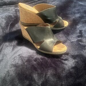 Clarks Black and Tan Wedge Sandals